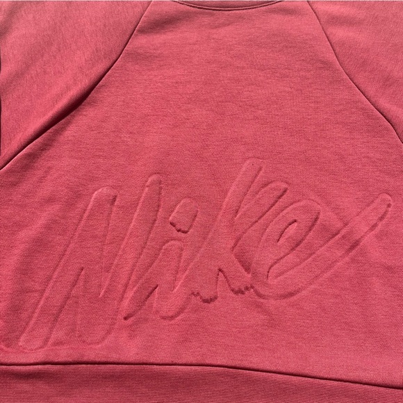 Red Nike Cropped Crewneck Hoodie Drop Shoulder Comfy Casual Baggy Dri-Fit Medium - Picture 7 of 7